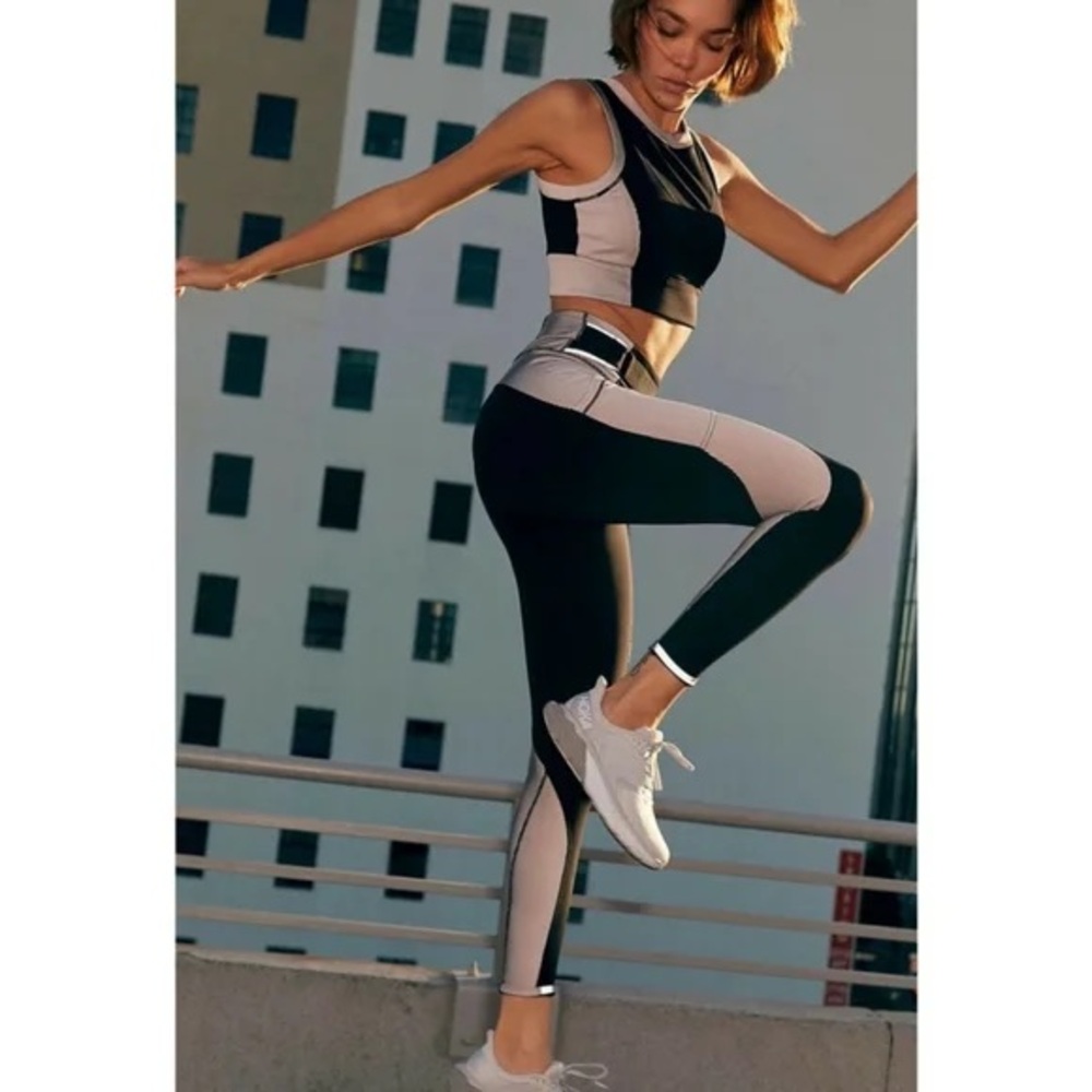Free people hardio cardio leggings reflective
